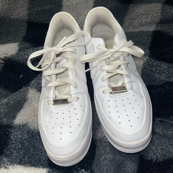 nike air force one sage low triple white - Picture 2 of 4